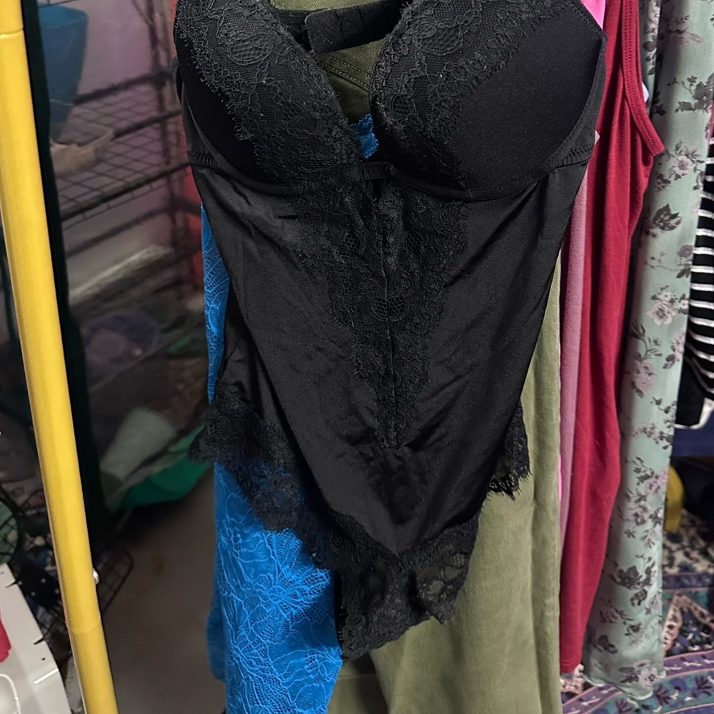 174. La Vie En Rose Black Lace Like Detail Body Suit Sz S